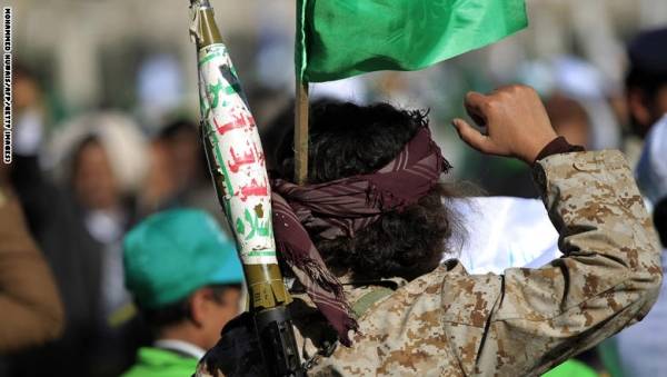 بتواطؤ مشايخ.. هكذا استدرج الحوثيون عشرات الشباب من العود إلى محارق الموت بنهم والجوف -(تفاصيل)