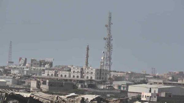قصف حوثي استهدف القرى السكنية بالدريهمي جنوب الحديدة