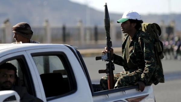 شجرة "عيد الميلاد" في صنعاء تثير فزع مليشيا المتلفز الحوثي