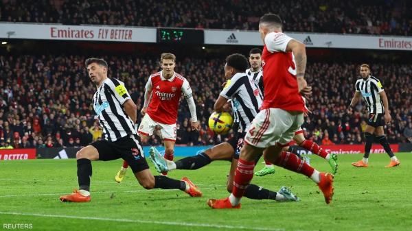 مدرب أرسنال يتحدث عن "فضيحتين تحكيميتين" في مباراة نيوكاسل