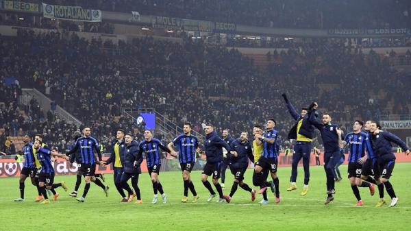 نابولي يتعرض للهزيمة الأولى في الموسم الحالي "للكالتشيو"