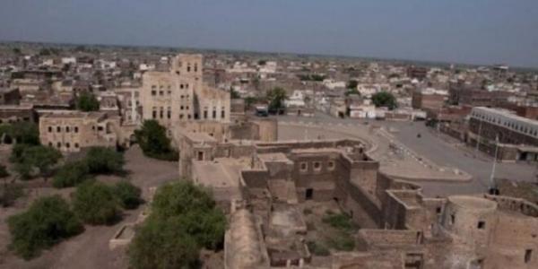 عصابة الحوثي تمكن تاجر موال لها من نهب أراضي مواطنين في زبيد