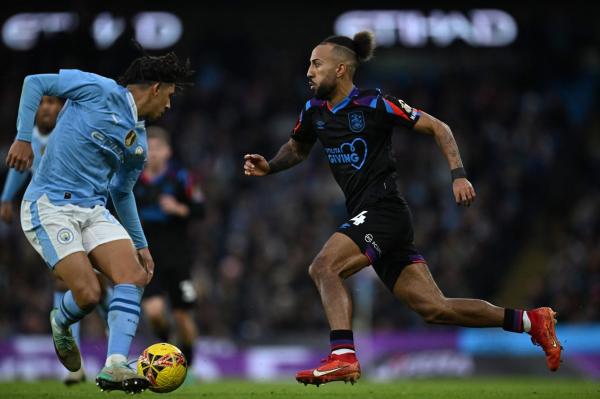 مانشستر سيتي يكتسح هدرسفيلد بخماسية ويتأهل للدور الرابع بكأس الاتحاد الإنجليزي