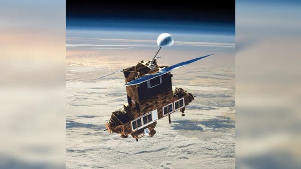 قمر ناسا "القديم" يسقط على الأرض.. هذه النتيجة