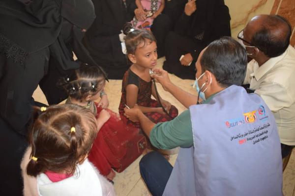 فريق الاستجابة السريعة ينفذ نزول ميداني لفحص الحالات والتأكد من انتشار حمى الضنك والحميات