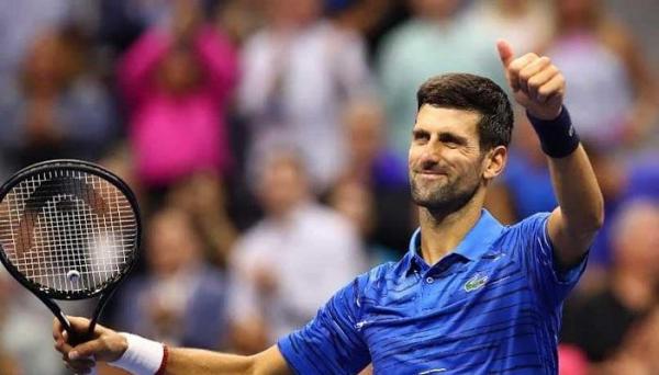 ديوكوفيتش يؤكد إجراء مقابلة صحفية عندما كان مصابا بفيروس كورونا