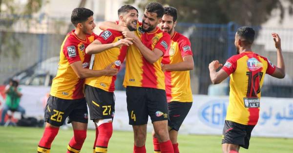 الترجي يُلحق بالنجم الساحلي الهزيمة الأولى ويلاحقه في الصدارة