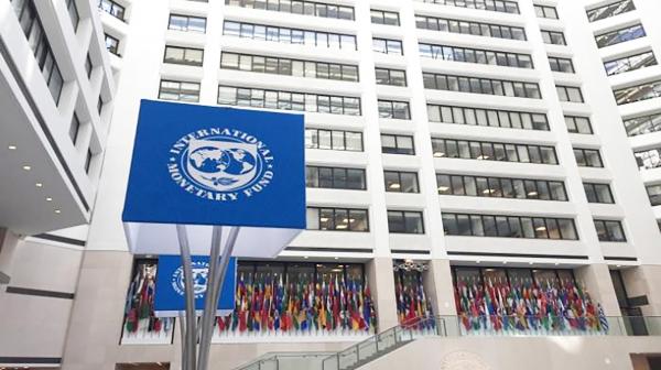 «النقد الدولي»: الاقتصاد العالمي يتفادى الركود