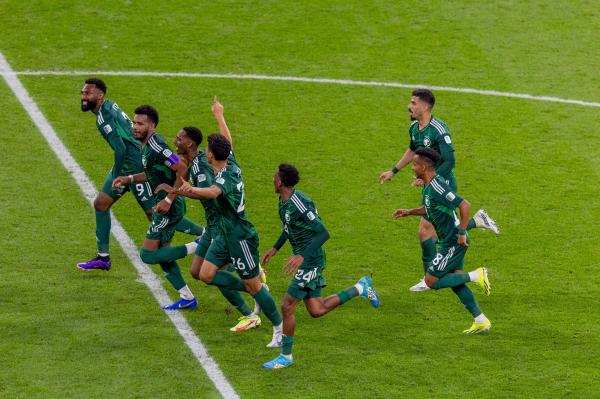 السعودية تقلب الطاولة على عمان في كأس آسيا وتفوز 2-1