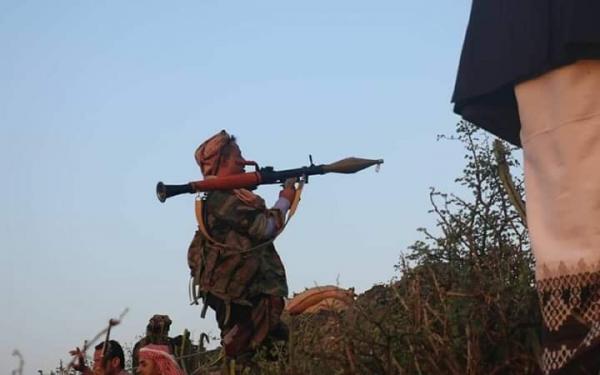 معارك عنيفة تخلف خسائر حوثية كبيرة في "زاهر البيضاء"