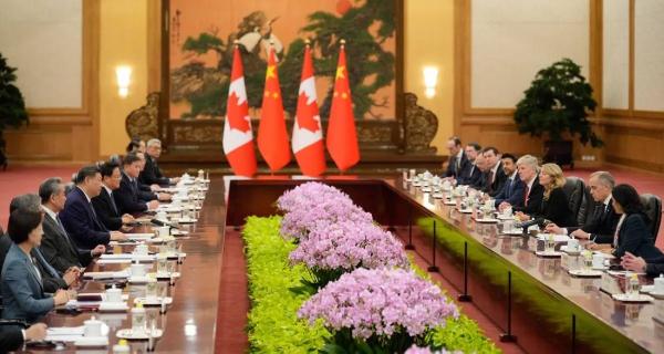 كندا والصين تتوصلان إلى اتفاق تجاري شامل يخفّض الرسوم الجمركية ويعزز التعاون الاقتصادي