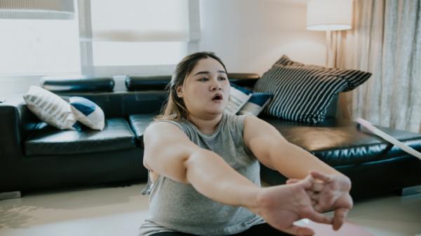 خبير في السمنة يكشف ما يجب عليك فعله عند "هضبة فقدان الوزن"!