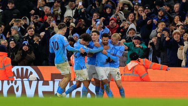 رياض محرز يقلب الطاولة مع مانشستر سيتي على توتنهام