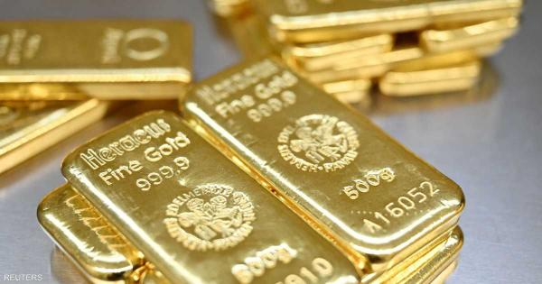 الذهب يحلق لأعلى مستوى في 11 أسبوعا وسط ضعف الدولار