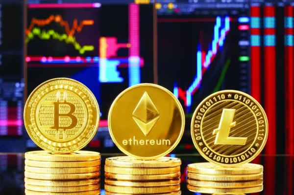 انهيار أسواق العملات المشفرة.. والبيتكوين دون 39 ألف دولار