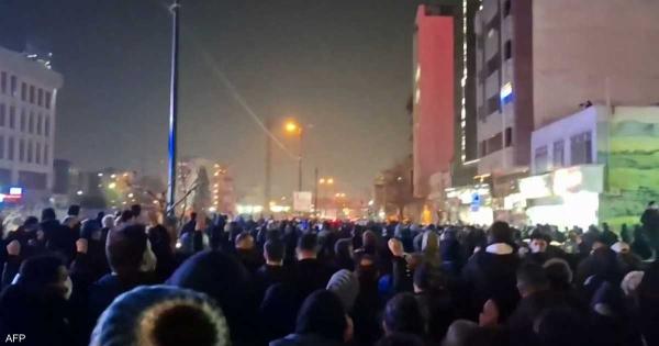 جدل حول حصيلة قتلى الاحتجاجات في إيران: ناشطون يتحدثون عن أكثر من 5 آلاف قتيل والحكومة تعلن 3 آلاف