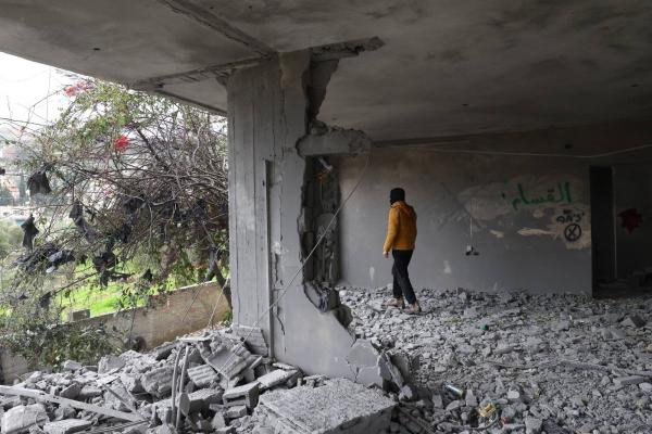 الجيش الإسرائيلي يهدم منزل فلسطيني متهم بقتل مستوطنين في الضفة الغربية
