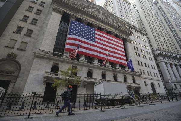 الاقتصاد الأمريكي ينمو 2.5% في العام 2023