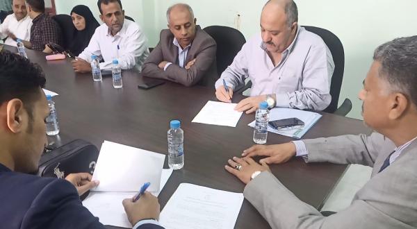 بتكلفة 3 ملايين دولار.. أمين محلي عدن يرعى إتفاقية إنشاء محطة تحويلية في منطقة الحسوة بالبريقة