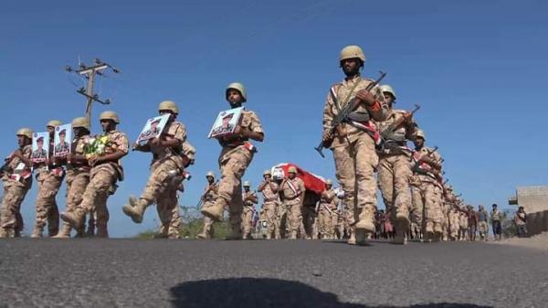 المخا.. المقاومة الوطنية تشيع شهيدي الجمهورية البطلين (عون الله والعماري)