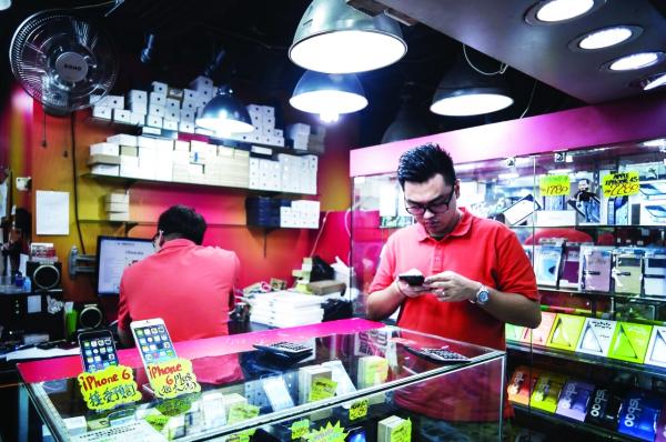 تدهورمبيعات الصين من الهواتف الذكية