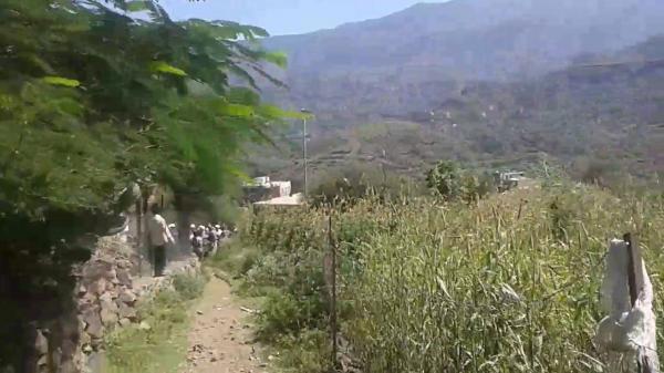 مواطن يقدم على الانتحار جنوب محافظة تعز 