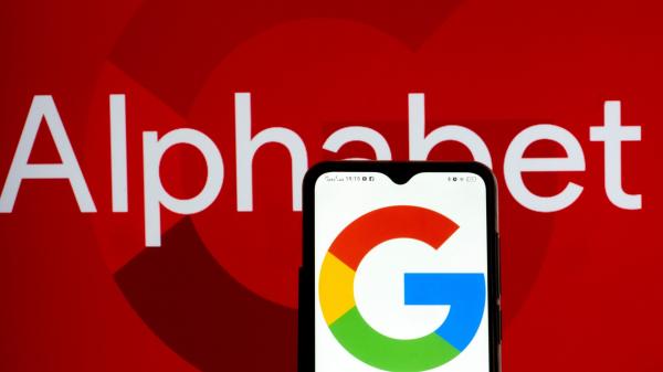إعلانات «غوغل» تخيب آمال «ألفابت» والإيرادات تتجاوز 85.3 مليار دولار