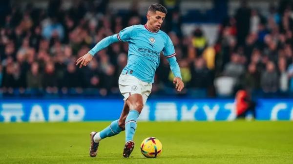 أبرزها إعارة كانسيلو وضم أملاح.. الصفقات تتوالى قبل انتهاء الميركاتو الشتوي