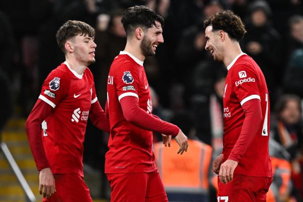 ليفربول يبتعد بفارق 5 نقاط في الصدارة بعد فوزه على تشيلسي