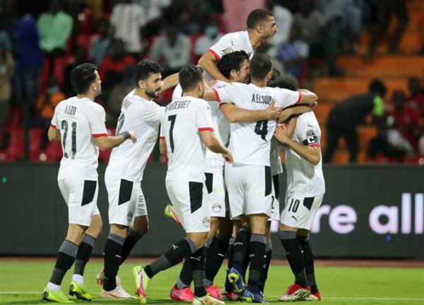 كاس الامم الافريقية.. ثنائى المنتخب يتنافسان علي مكان واحد أمام الاسود