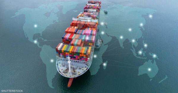 رويترز: مجموعة "CMA CGM" تعلق عبور سفنها في البحر الأحمر