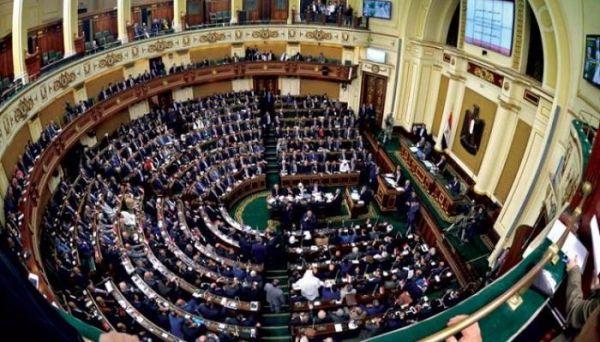 مصر تكافح الإرهاب من "أبواب العقارات"