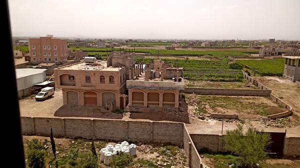 قبيلة بني الحارث تتوعد عصابة الحوثي في حال لم يتم الإفراج عن أحد مشائخها 