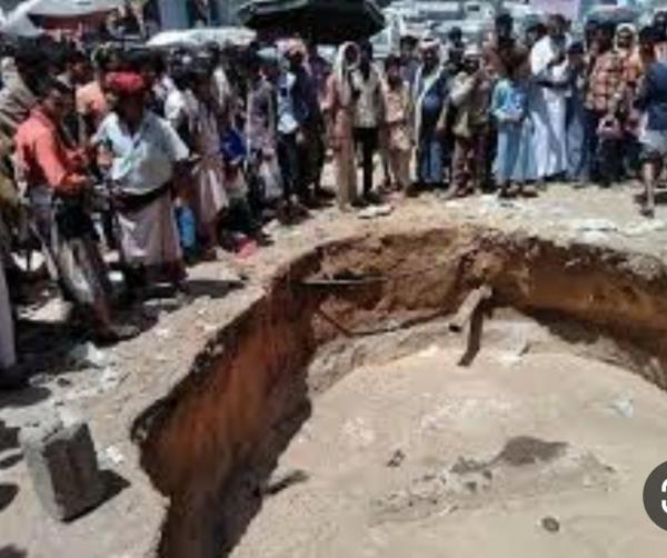 انتشال جثة وإنقاذ شخصين في انهيار بيارة بصنعاء 