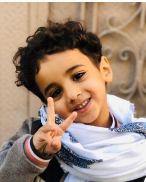 مضاد حيوي يتسبب بوفاة حفيد نقيب الصحفيين الأسبق وأسرته تقاضي الطبيب