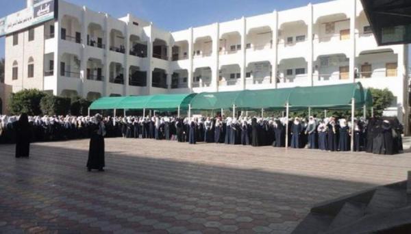  عصابة الحوثي الارهابية تعتدي على وكيلة مدرسة التضامن