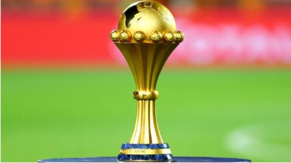 "الكاف" يختار حكما عربيا لإدارة نهائي كأس إفريقيا