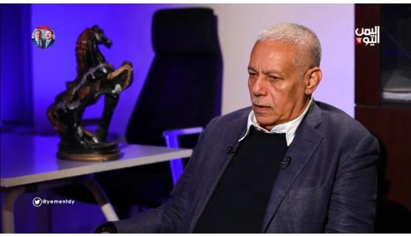 أمين الناصري: علي محسن وهادي وقيادات الشرعية مكن الحوثيين من التمدد في المحافظات ووزير الداخلية مكنهم من الامن