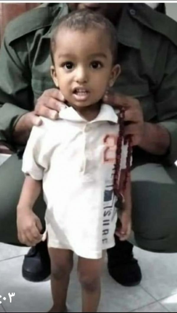 القبض على مختطفة الطفل عصام عليان بسوق الهنود بالحديدة