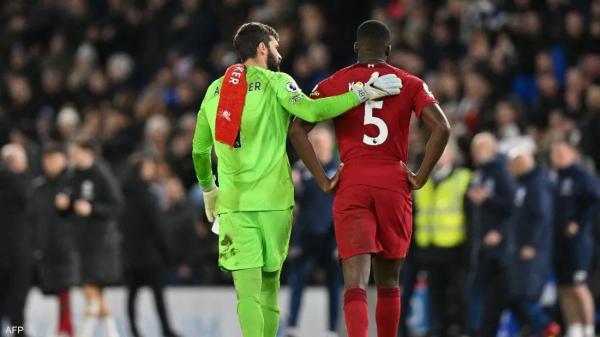 قبل قمة مرسيسايد.. أسطورة ليفربول يفتح النار على الجميع