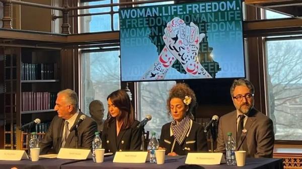 محادثات بين المعارضين الإيرانيين بالخارج من أجل توحيد الصف