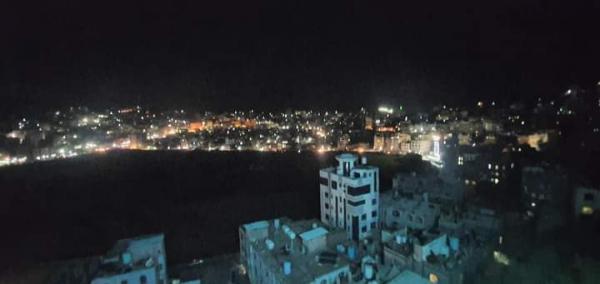 بعد عودة لملس.. تحسن ملحوظ  في خدمة التيار الكهربائى في عدن