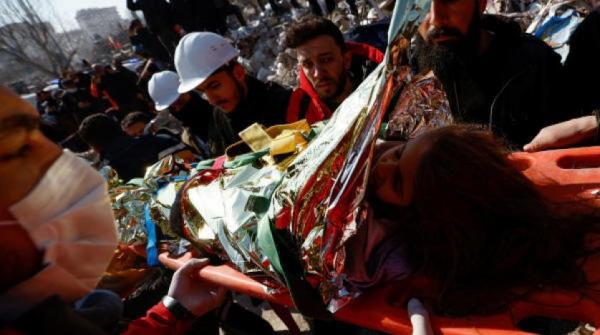 أكثر من 28 ألف قتيل في زلزال تركيا وسوريا... واستحداث مقابر في ظل توتر أمني