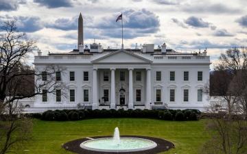 لا كائنات فضائية.. البيت الأبيض يعلق على مسألة الأجسام الطائرة