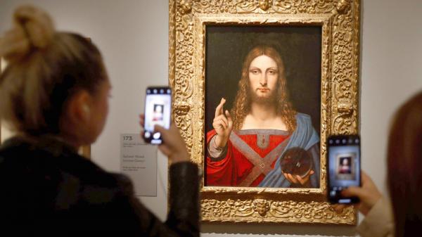 متحف إسباني يشكك في رسم دافنشي لـ "أغلى لوحة في العالم"