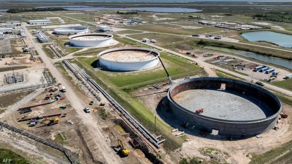 مخزونات الخام بأميركا ترتفع إلى أعلى مستوى منذ يونيو 2021