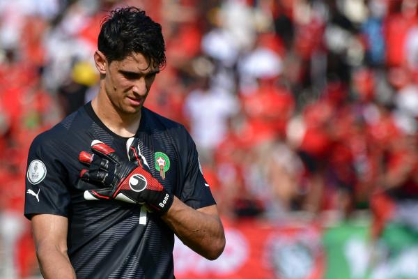 ياسين بونو يحسم مشاركته أمام سباهان الإيراني في دوري أبطال آسيا