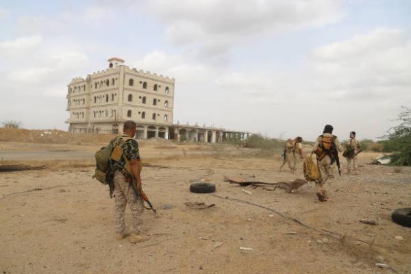 مصرع 10 عناصر من مليشيات الحوثي الارهابية بعبس