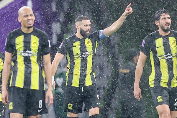 رقم كارثي لكريم بنزيما بعد العودة للعب مع الاتحاد السعودي