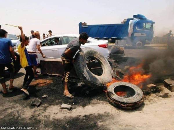  أهالي البصرة "يغلقون الحدود" مع إيران لمنع انتقال كورونا